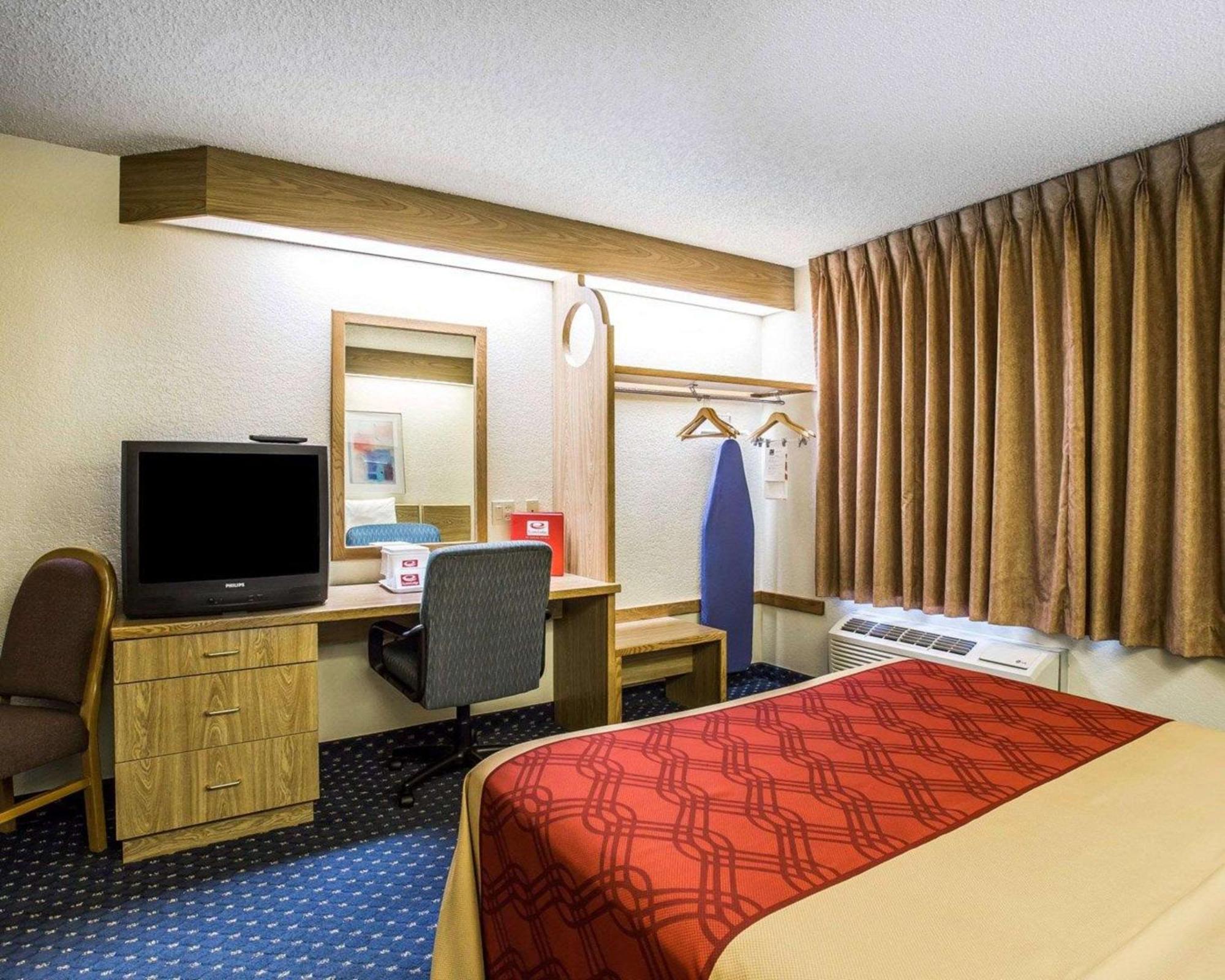 Econo Lodge Denver International Airport Aurora Buitenkant foto