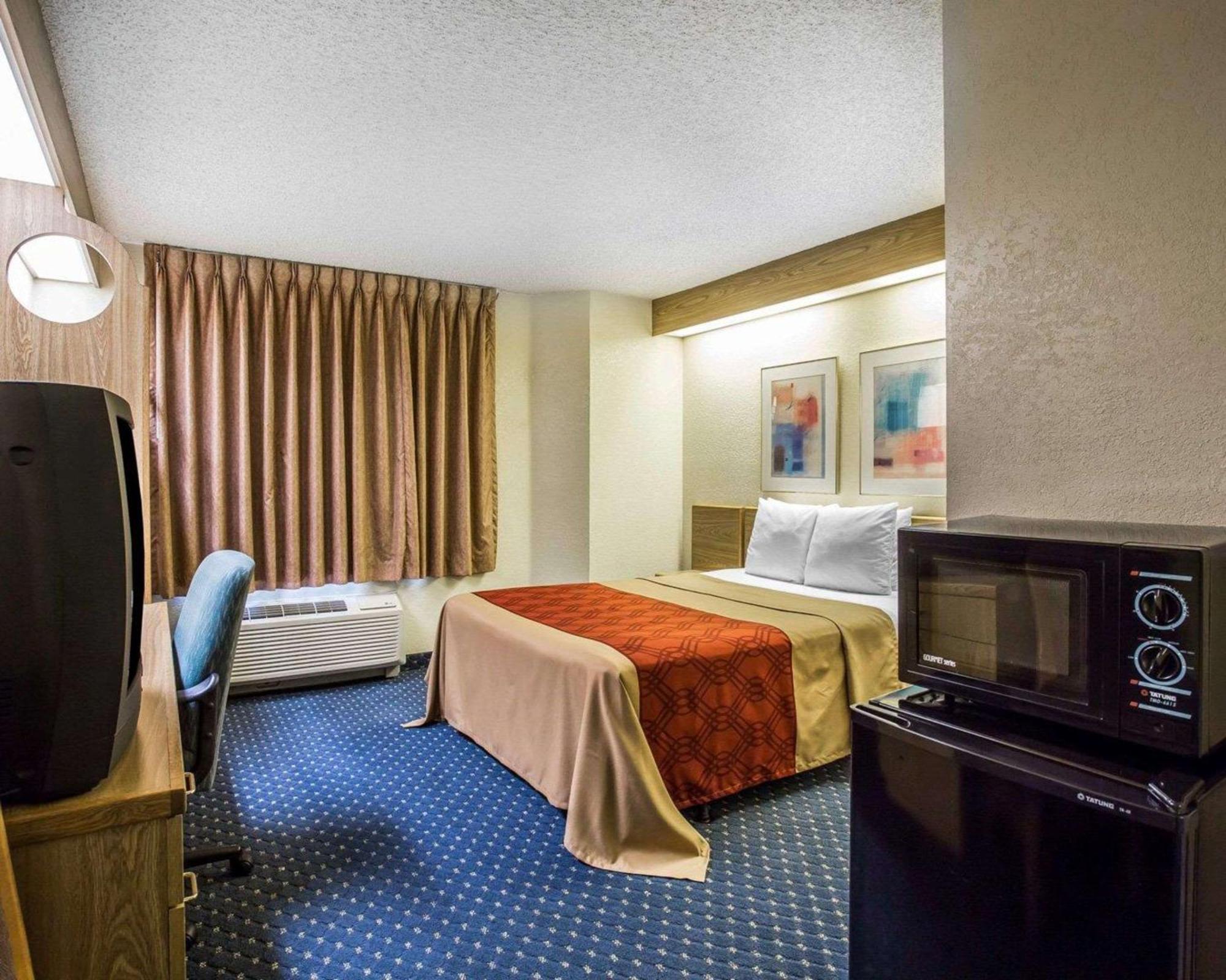 Econo Lodge Denver International Airport Aurora Buitenkant foto